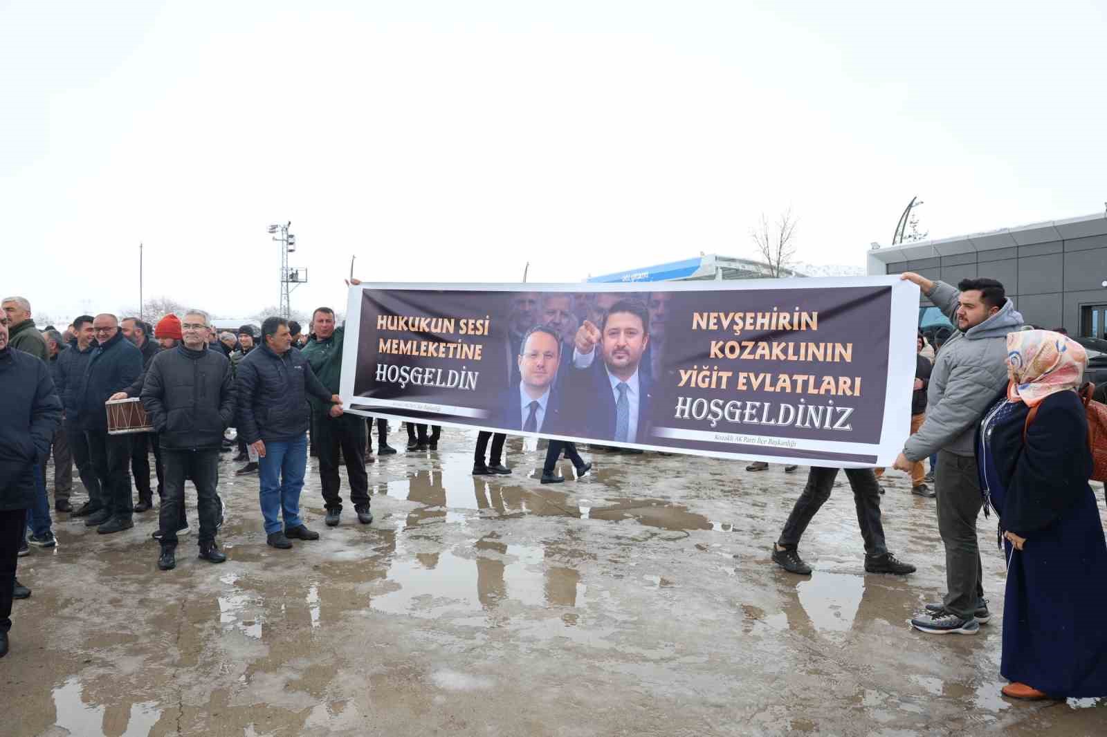 adalet bakani akin gurlek memleketi nevsehirde davul zurnayla karsilandi 0 fLiHhHuR