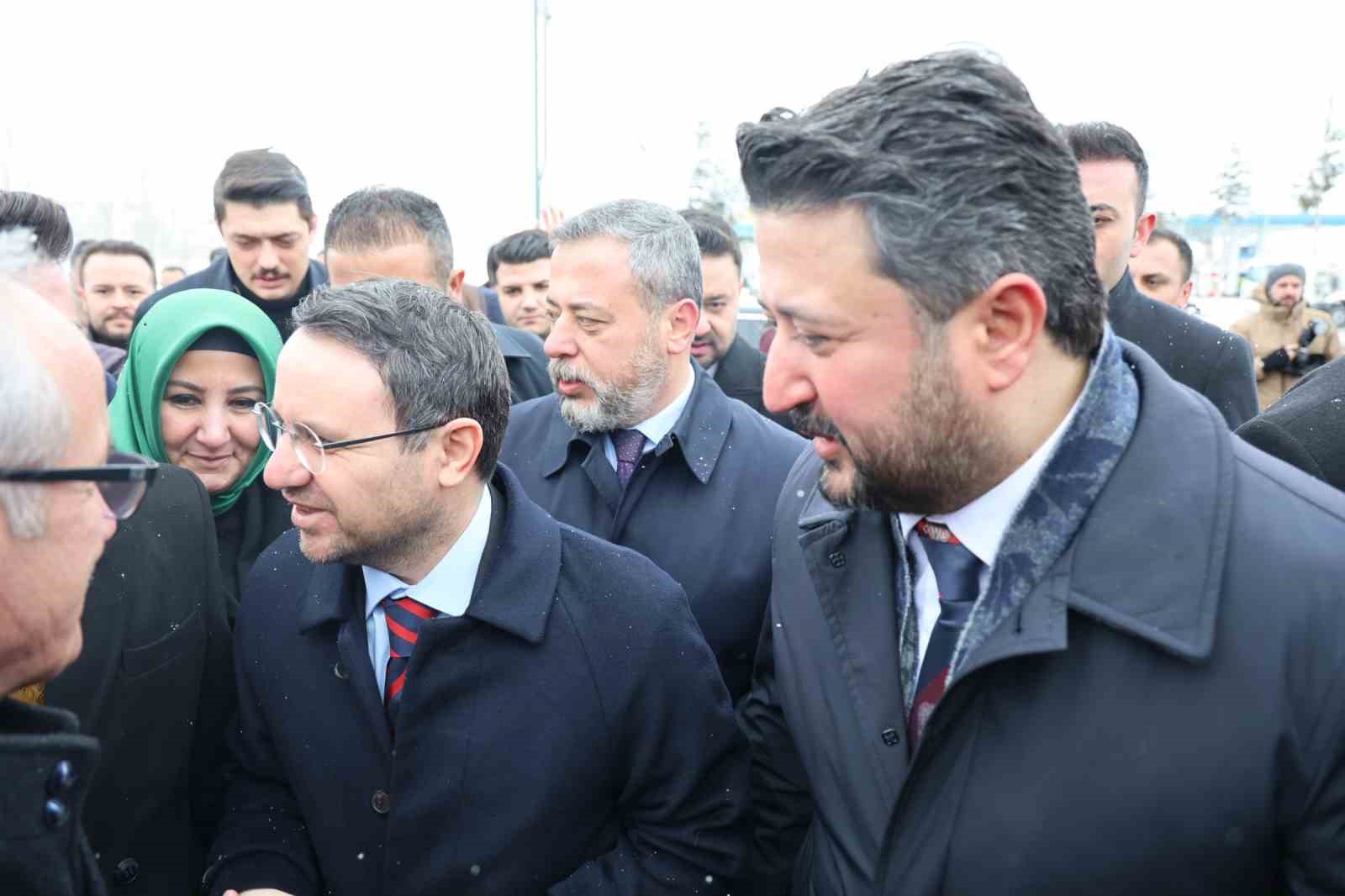 adalet bakani akin gurlek memleketi nevsehirde davul zurnayla karsilandi 1 YsdW1LDY