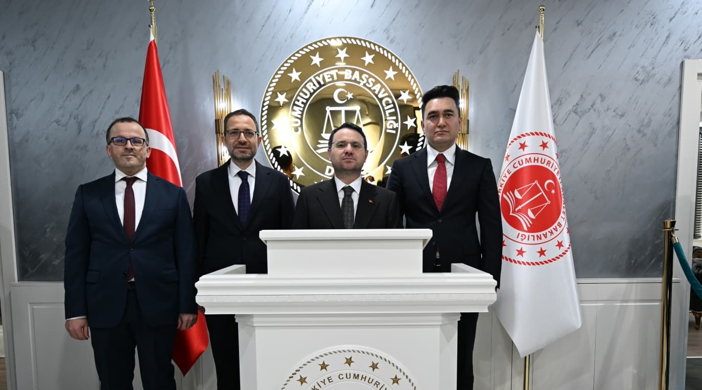 Adalet Bakanı Gürlek: "12. Yargı Paketimizle ilgili meslektaşlarla sürekli istişare halindeyiz" 7 adalet bakani gurlek 12 yargi paketimizle ilgili meslektaslarla surekli istisare halindeyiz 3 cGOTZv8s