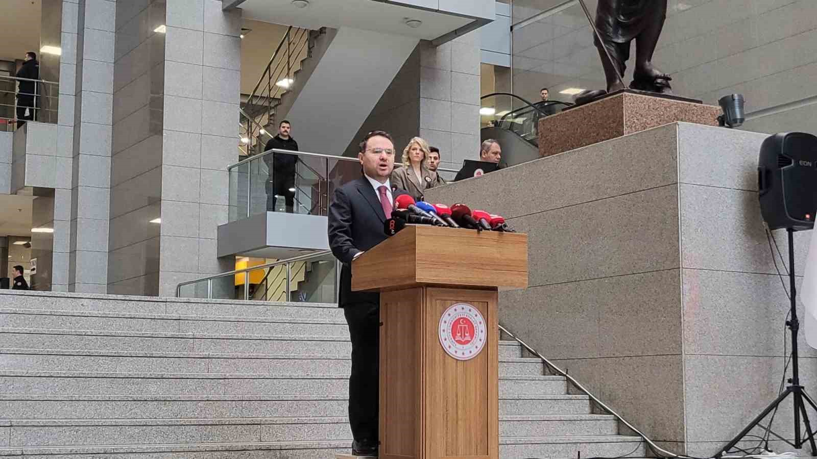 Adalet Bakanı Gürlek: "Adalet teşkilatı hiçbir zaman korkuya teslim olmamış, hiçbir zaman geri adım atmamıştır" 9 adalet bakani gurlek adalet teskilati hicbir zaman korkuya teslim olmamis hicbir zaman geri adim iEVMShYs