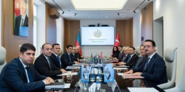 adalet-bakani-gurlek-azerbaycanli-mevkidasi-ahmadov-ile-bir-araya-geldi-tQ83lh4K.jpg