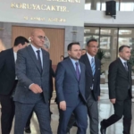 adalet-bakani-gurlek-bakirkoy-adalet-sarayini-ziyaret-etti-j9339Rvt.jpg