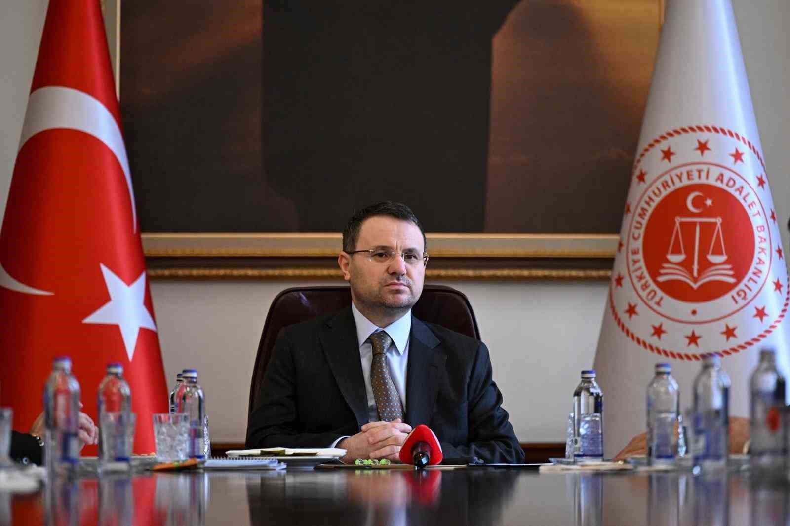 adalet bakani gurlek nevsehirli is adamlarini kabul etti 0 qqlvewSW