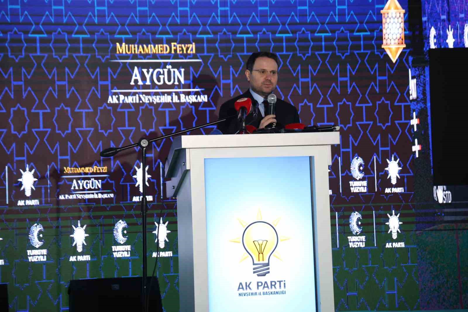 adalet bakani gurlek turkiye artik kendisine bicilen gomlege sigmiyor artik yeni anayasaya ihtiyacimiz var 3ftNDv8z