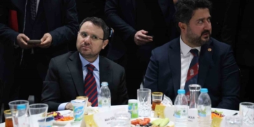 adalet-bakani-gurlek-turkiye-artik-kendisine-bicilen-gomlege-sigmiyor-artik-yeni-anayasaya-ihtiyacimiz-var-kZZ4MkZh.jpg