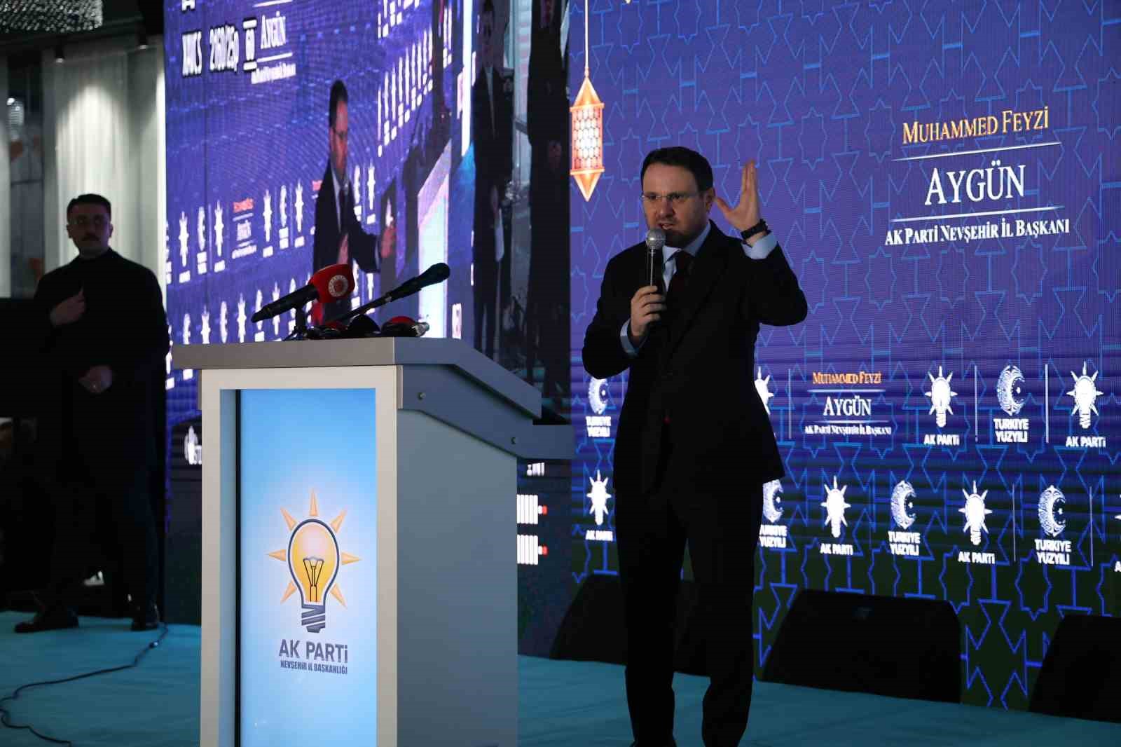 adalet bakani gurlek turkiye artik kendisine bicilen gomlege sigmiyor artik yeni anayasaya ihtiyacimiz var sib1A9A7
