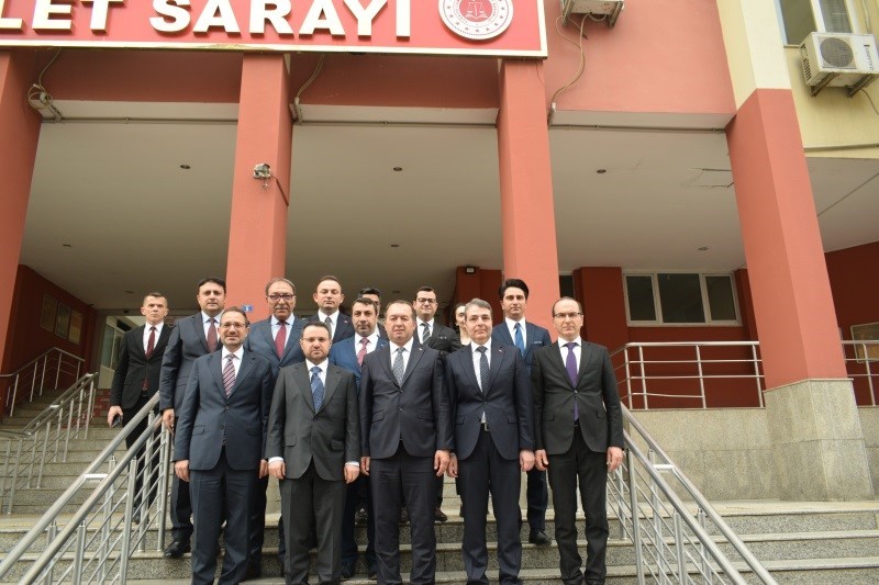 adalet bakani gurlekten kocaeli adliyesine ziyaret 3 upXc5RB8