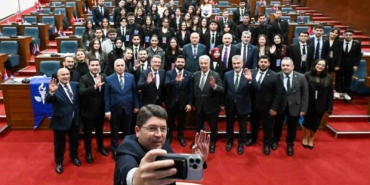 adalet-bakani-tunc-hukuk-fakultesi-ogrencileri-ile-bulustu-yNeg68an.jpg