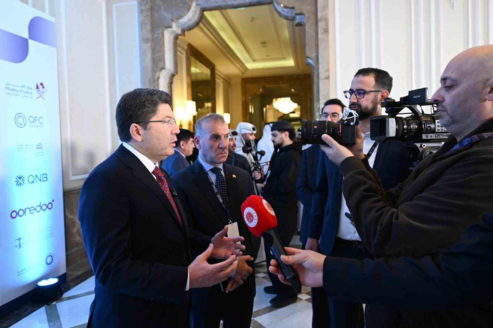 adalet bakani tunc katarda duzenlenen doha hukuk forumuna katildi 4 4kRS1GLQ