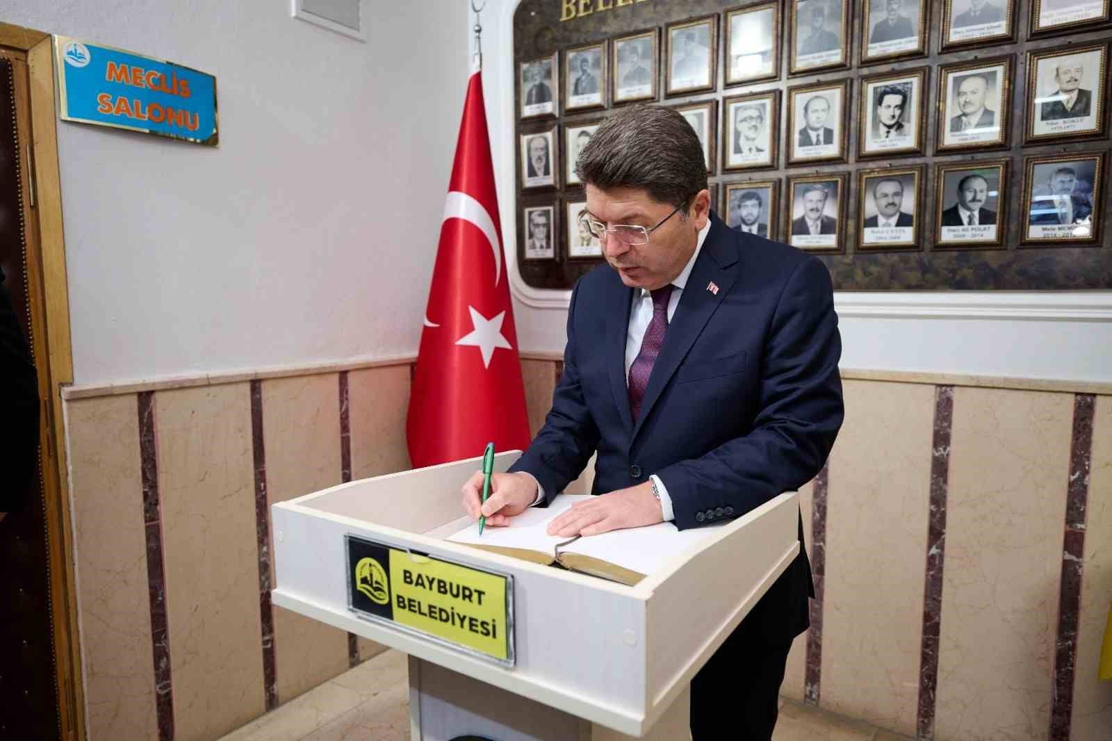 adalet bakani tunc terorsuz turkiye surecini sabote etmek isteyenlere karsi uyanik olacagiz 1 eCn6erEQ