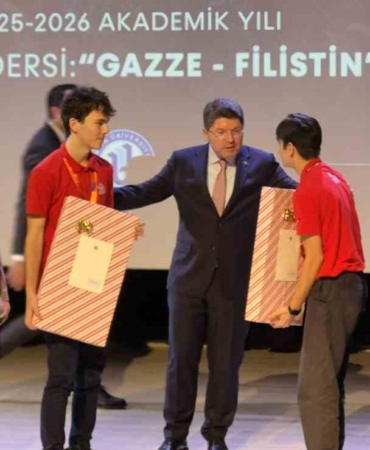adalet-bakani-tunctan-universite-ogrencilerine-gazze-dersi-w8h37J4V.jpg