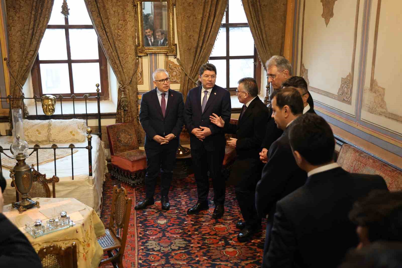 adalet bakani yilmaz tunc sivasta 4