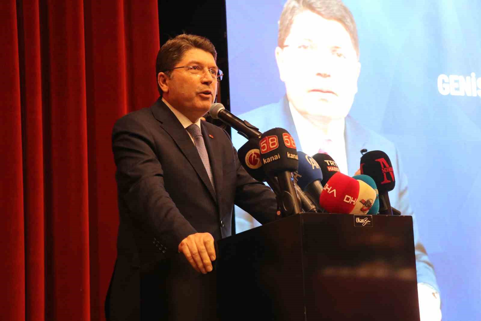 adalet bakani yilmaz tunc terorden turkiyeyi kurtarmak istiyoruz 1 R1IL1OKd