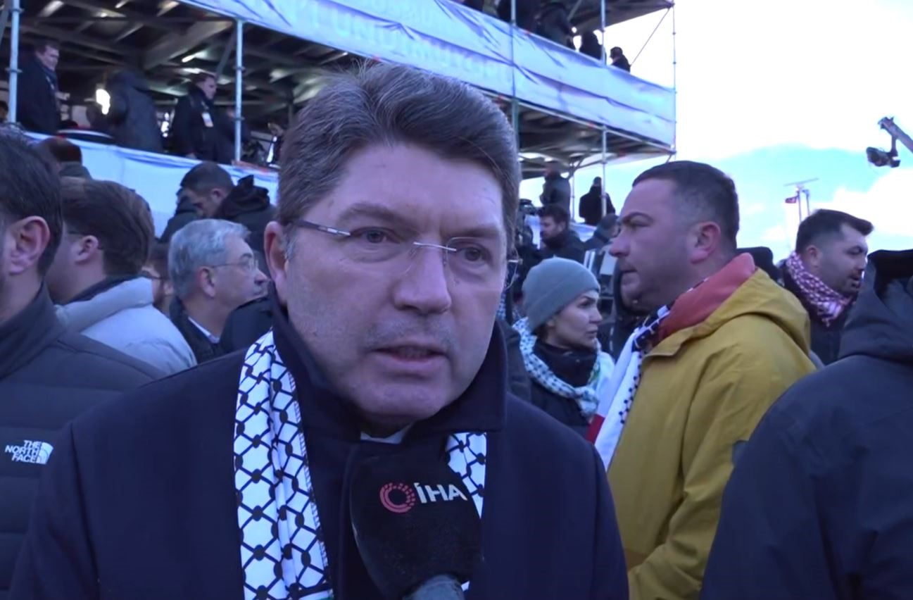 Adalet Bakanı Yılmaz Tunç: "Türkiye olarak daima Filistinlilerin yanında olmaya, insan haklarını savunmaya, adaleti savunmaya devam edeceğiz" 4 adalet bakani yilmaz tunc turkiye olarak daima filistinlilerin yaninda olmaya insan haklarini savunmaya adaleti jleyaWbl