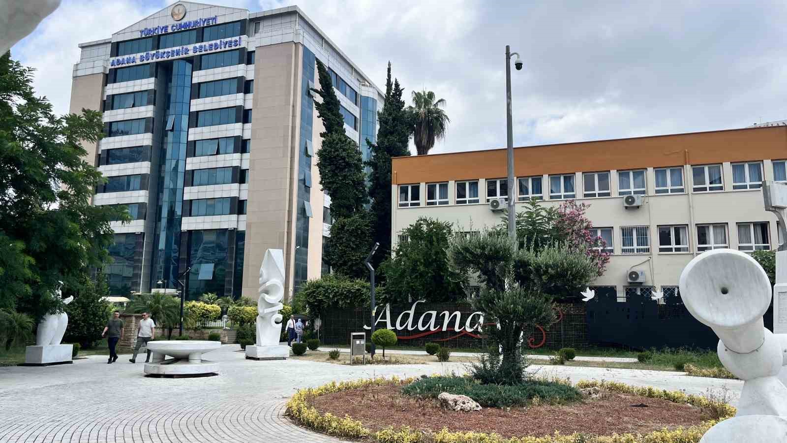 adana buyuksehir belediyesinin 4859 milyon liralik borcuna vatandaslardan tepki 2