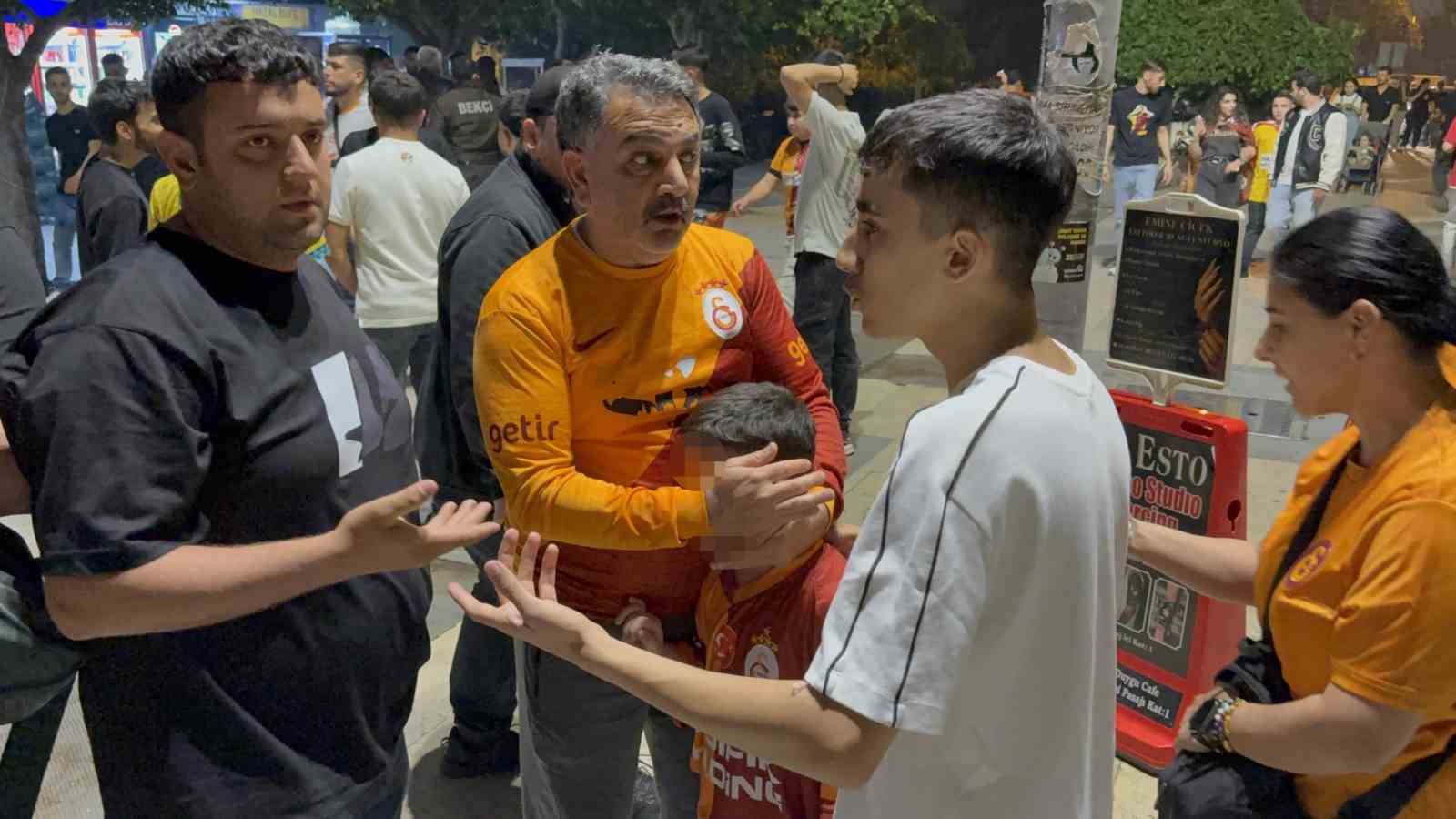adana demirsporlu taraftarlar kucuk cocuga alkol sisesi firlatti 2