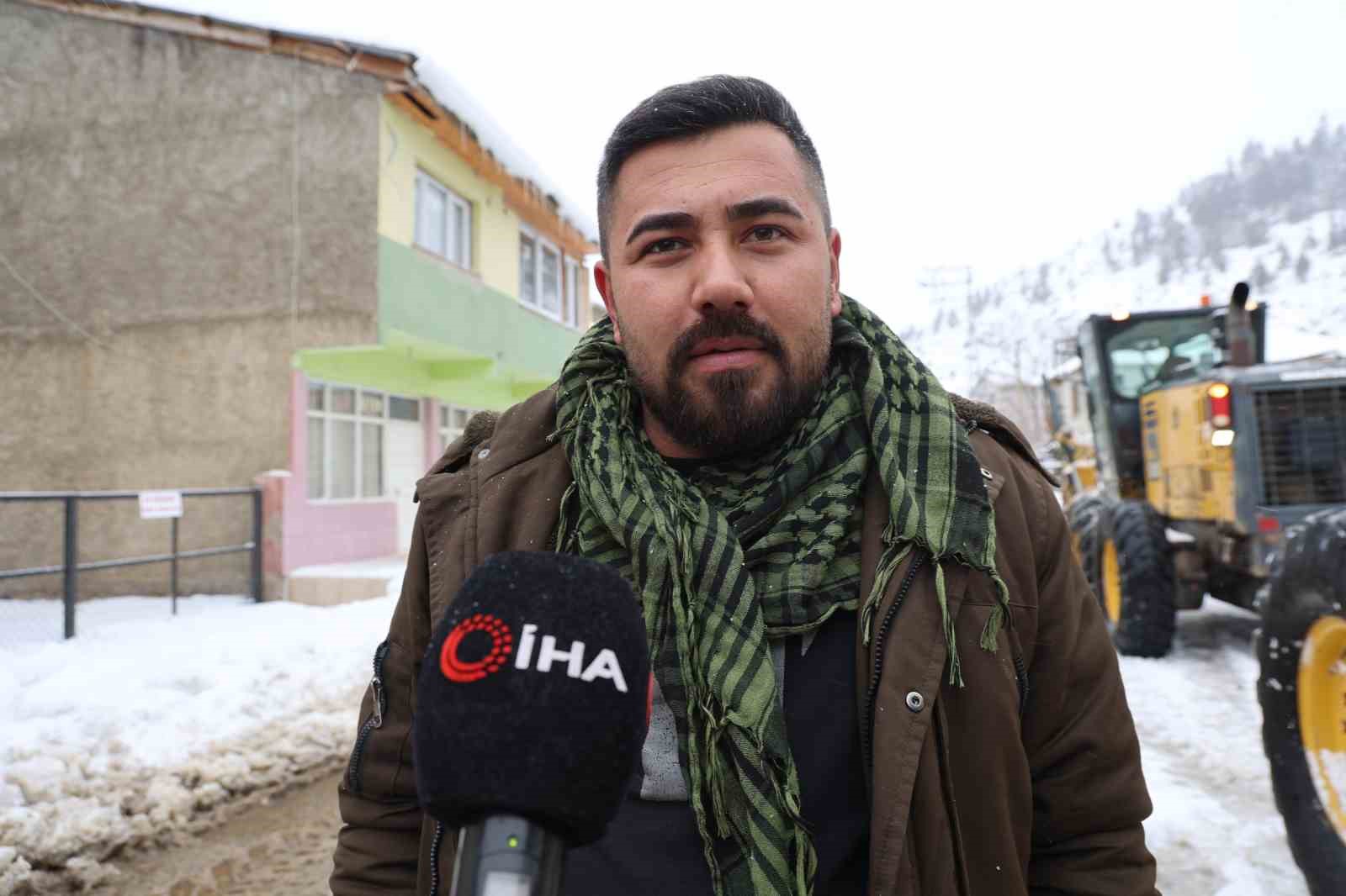 adana fekede kar 1 metreyi asti cocuklar kizakla tatilin tadini cikardi 12 sg7i6at7