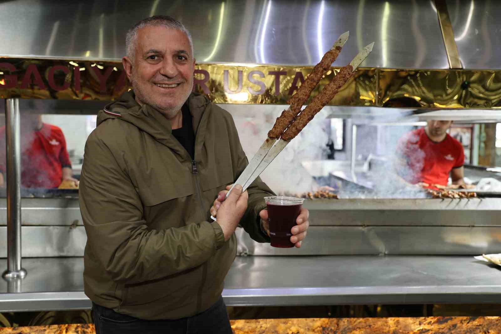 Adana kebabı ve salata ikilisi ’glutatyon’ seviyesini artırıyor 9 adana kebabi ve salata ikilisi glutatyon seviyesini artiriyor 5 8eDGrusN