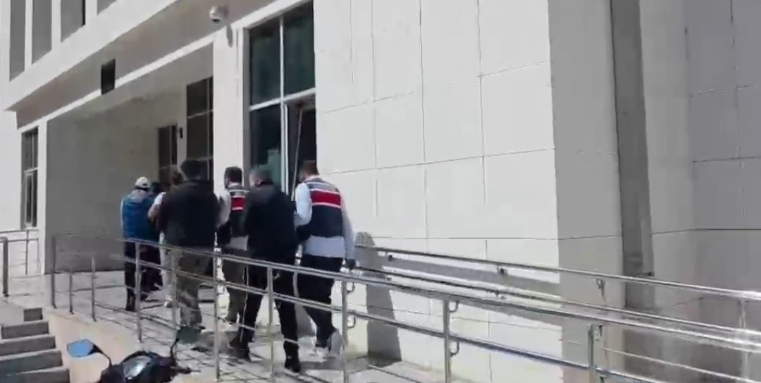 adana merkezli 24 ilde uyusturucuya ozendirme operasyonu 16 tutuklama 2 KYp1YzKY