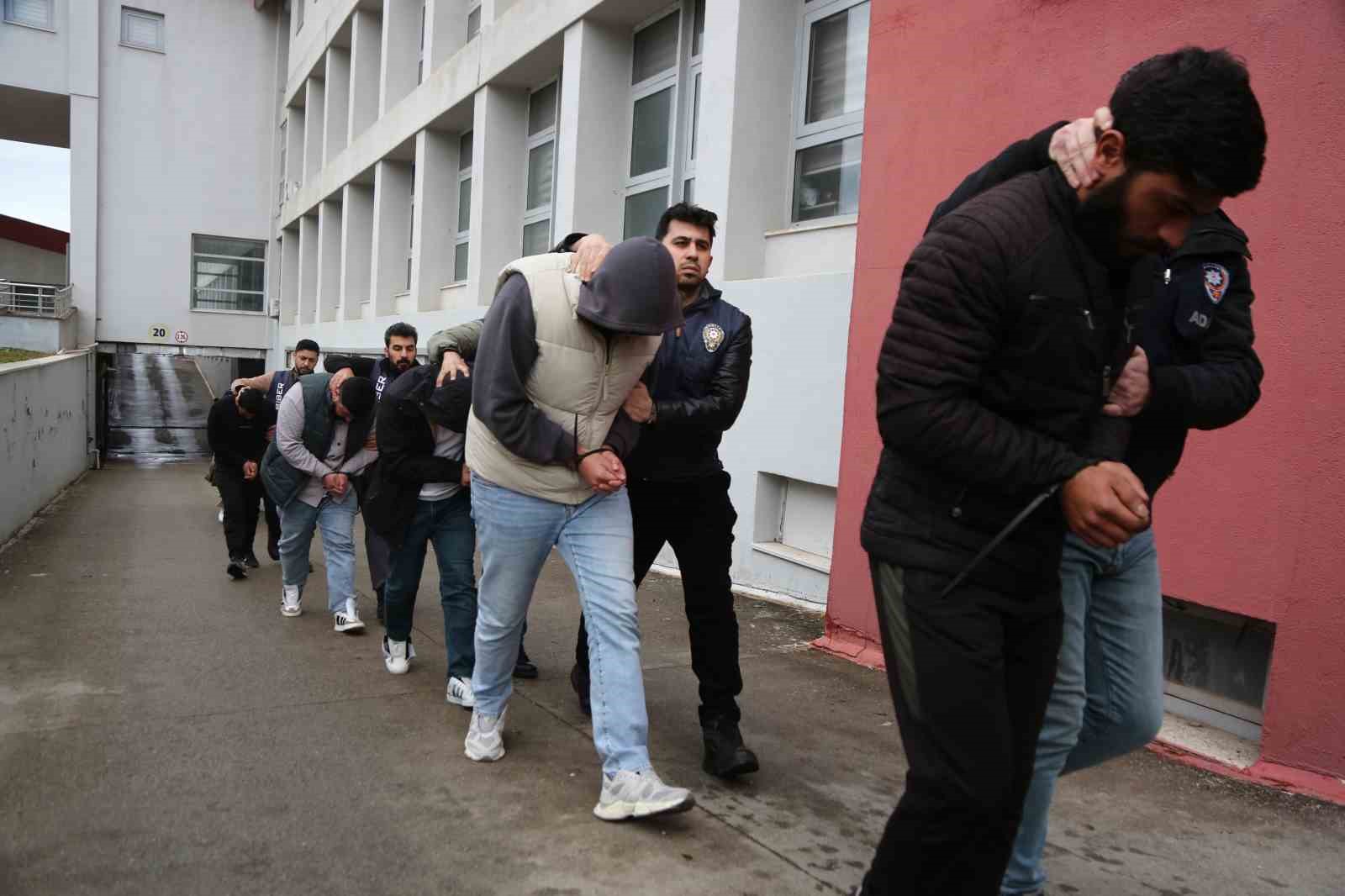 Adana merkezli 6 ilde yasadışı bahis operasyonu: 13 kişi tutuklandı 5 adana merkezli 6 ilde yasadisi bahis operasyonu 13 kisi tutuklandi 1 NOOIntEL