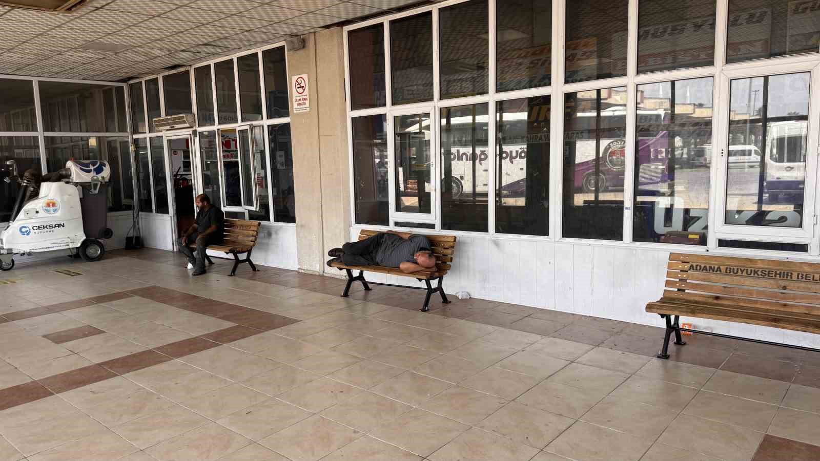 adana sicagi otogarda cileye donustu vatandas isyan etti 0