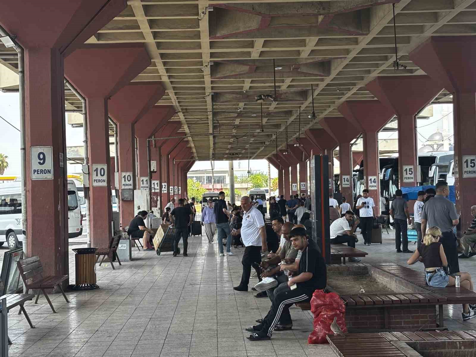 adana sicagi otogarda cileye donustu vatandas isyan etti 2 kUgbHskH