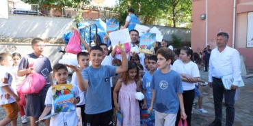 adana-sicaginda-ogrencilere-buz-gibi-karne-hediyesi-EEx9r6m5.jpg