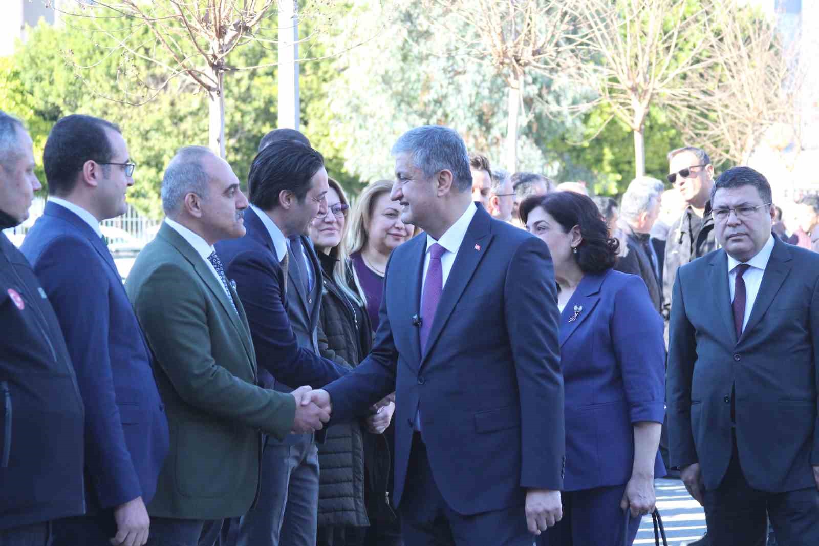 adana valisi goreve basladi ilk mesaji suc isleyenlere oldu 1