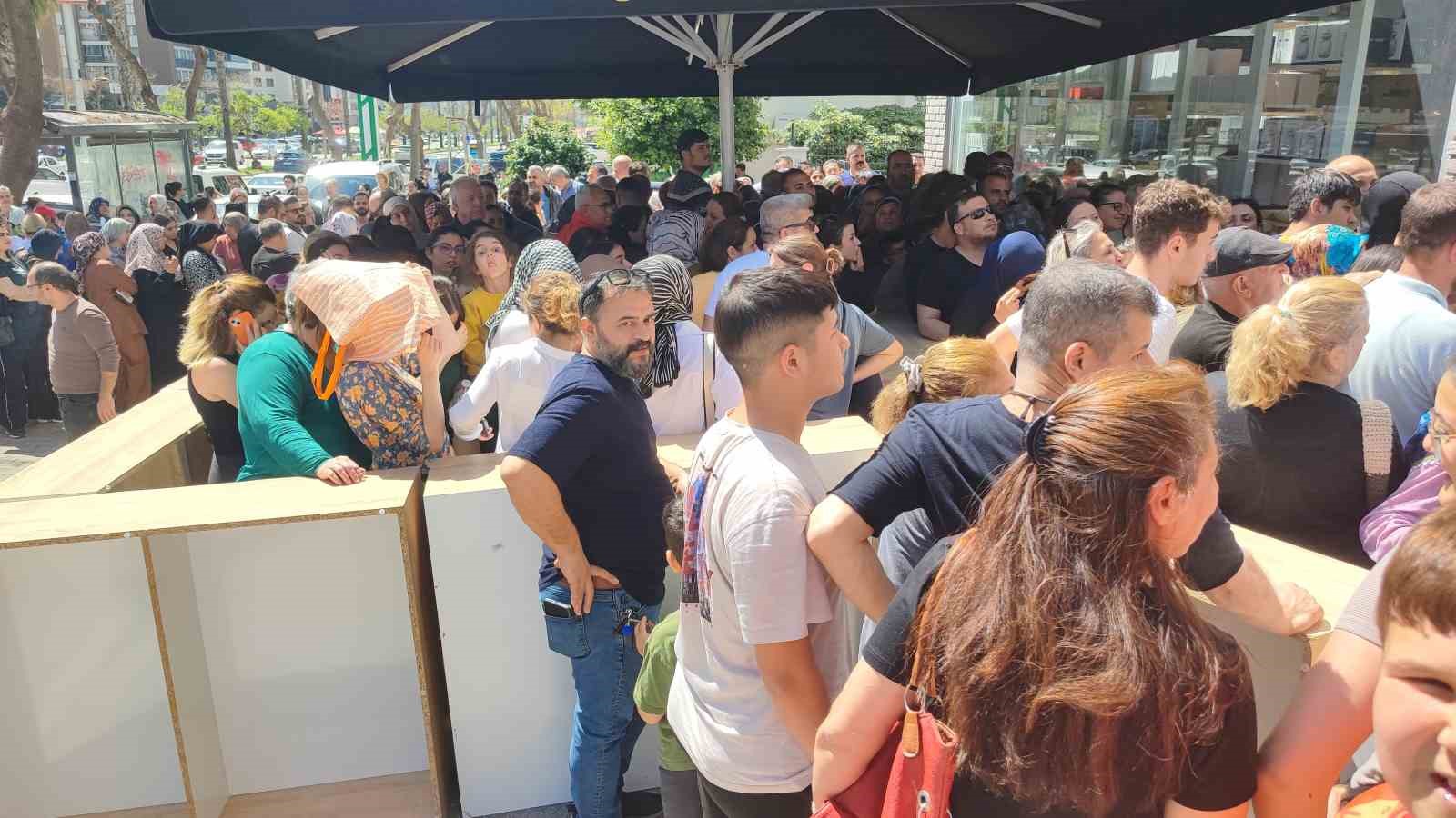 adanada 100 tllik urun izdihami 1 2dnnWVg5