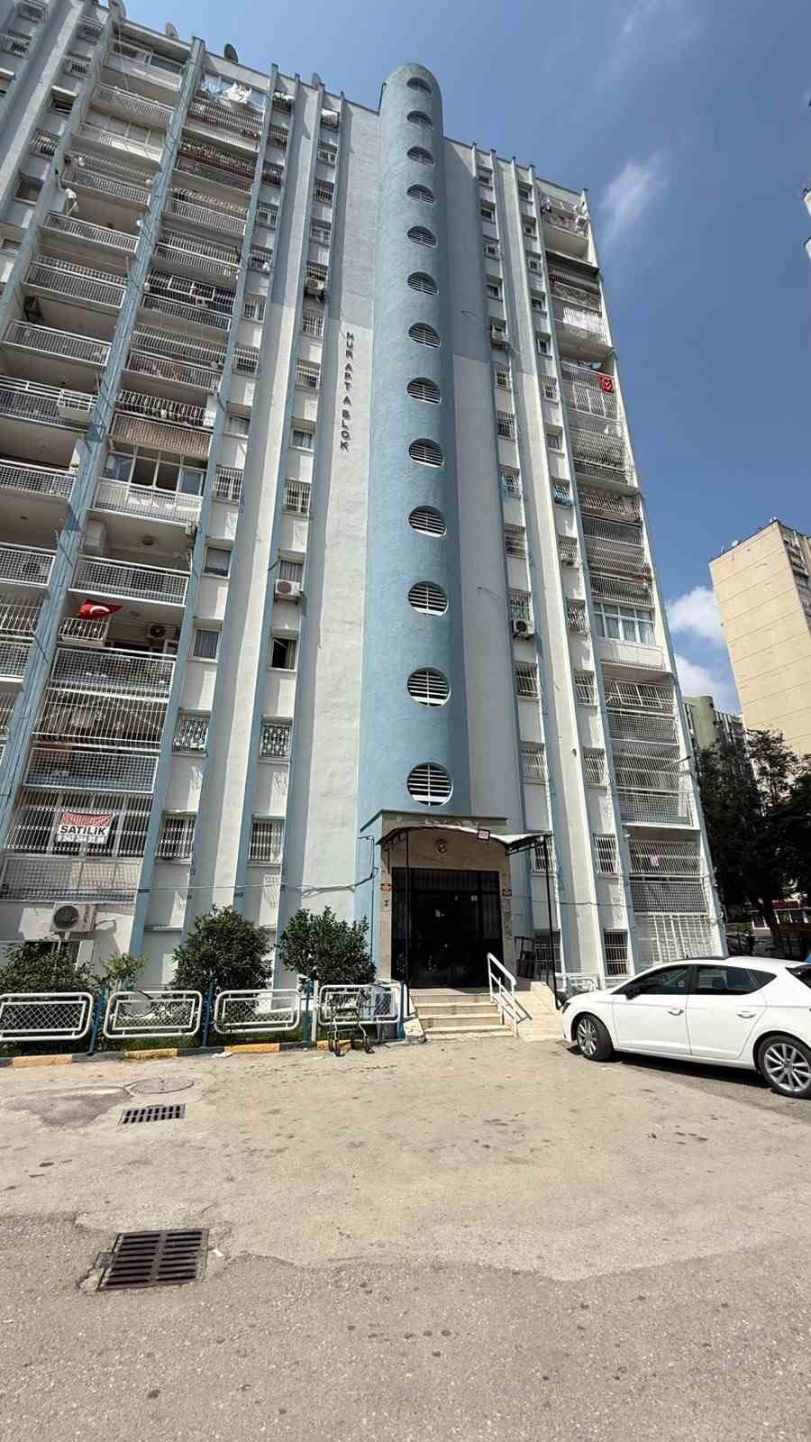 adanada 12nci kattan dusup hayata tutunan cocuk taburcu edildi 6 cyMB1eZ3