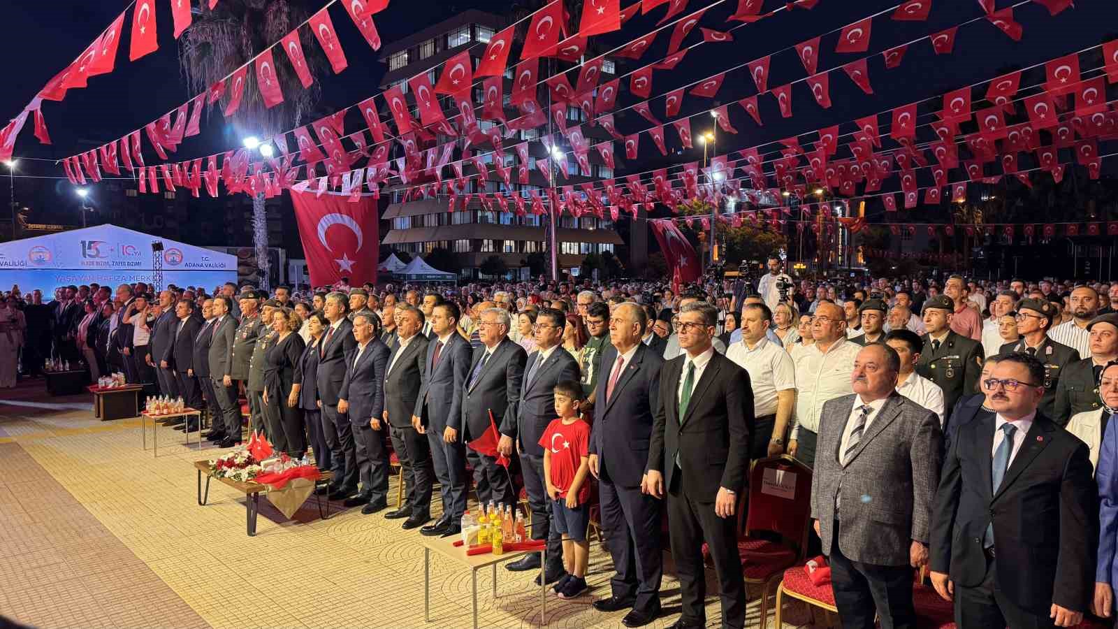 Adana’da 15 Temmuz’un 10. yılında demokrasi nöbeti tutuldu 4 adanada 15 temmuzun 10 yilinda demokrasi nobeti tutuldu 0 GiMXcliF