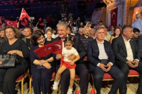 15 Temmuz Demokrasi ve Milli Birlik Günü’nde binlerce İzmirli tek yürek oldu 1 thumbnail