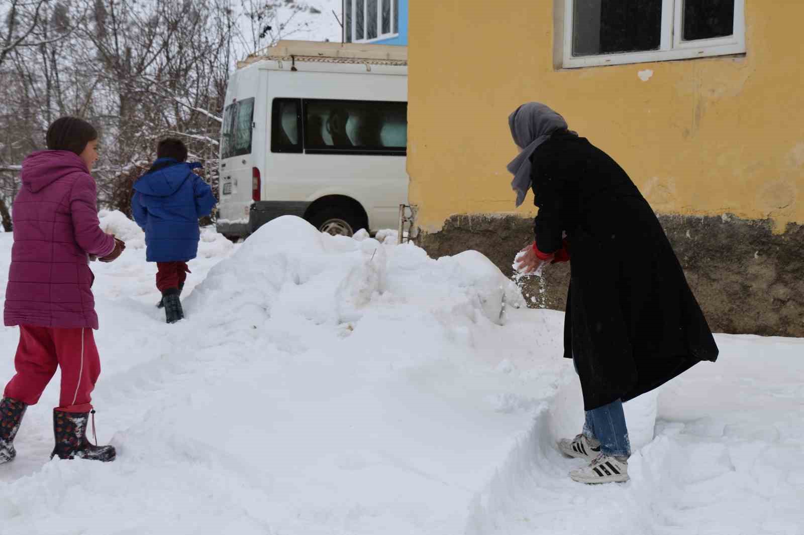 adanada 1600 rakimda eksi 20 derecede zorlu egitim 6 jiQkFCDy