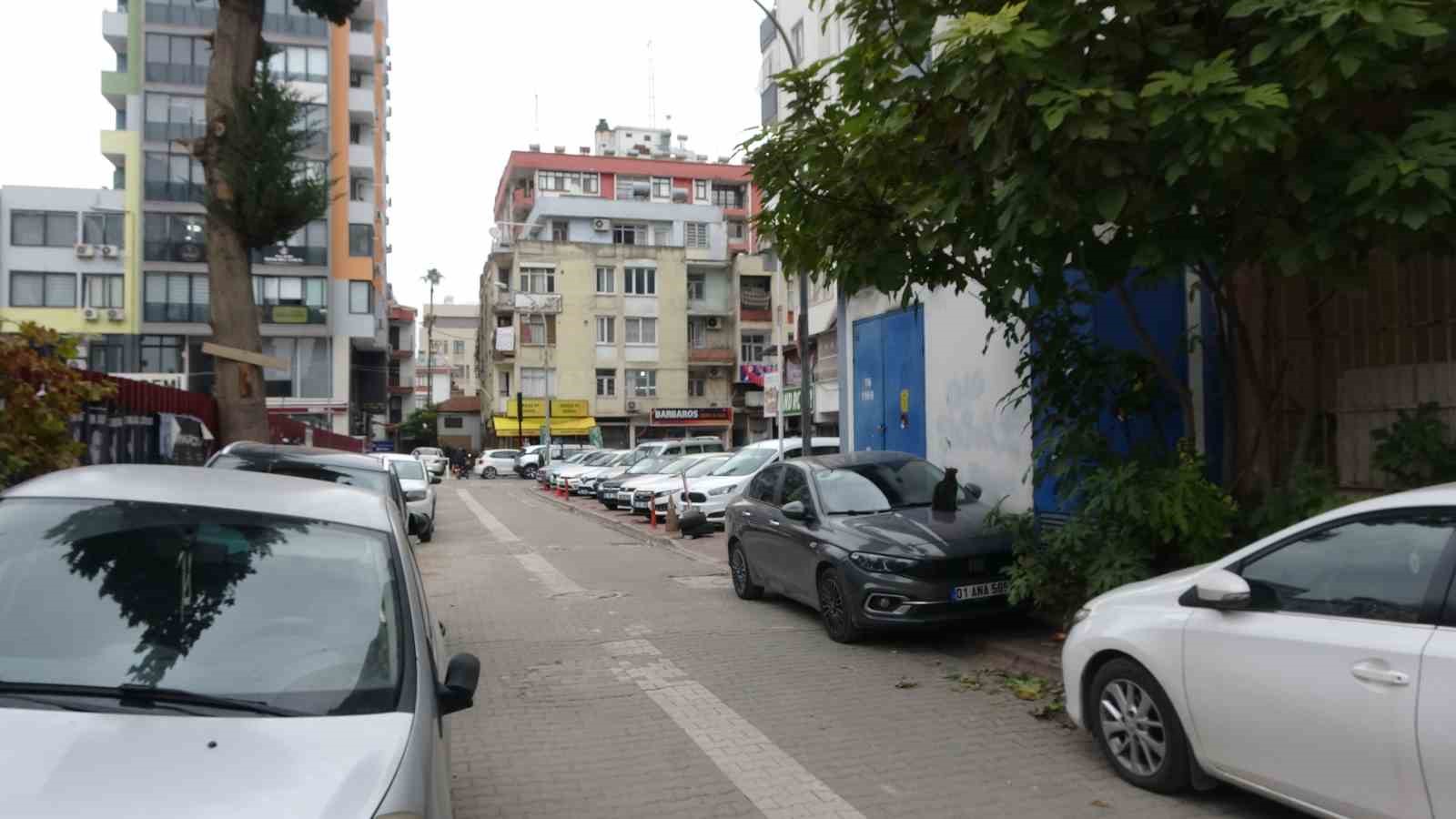 Adana’da 19 yaşındaki genç sokak ortasında öldürüldü 5 adanada 19 yasindaki genc sokak ortasinda olduruldu 1 NIZfIXRG