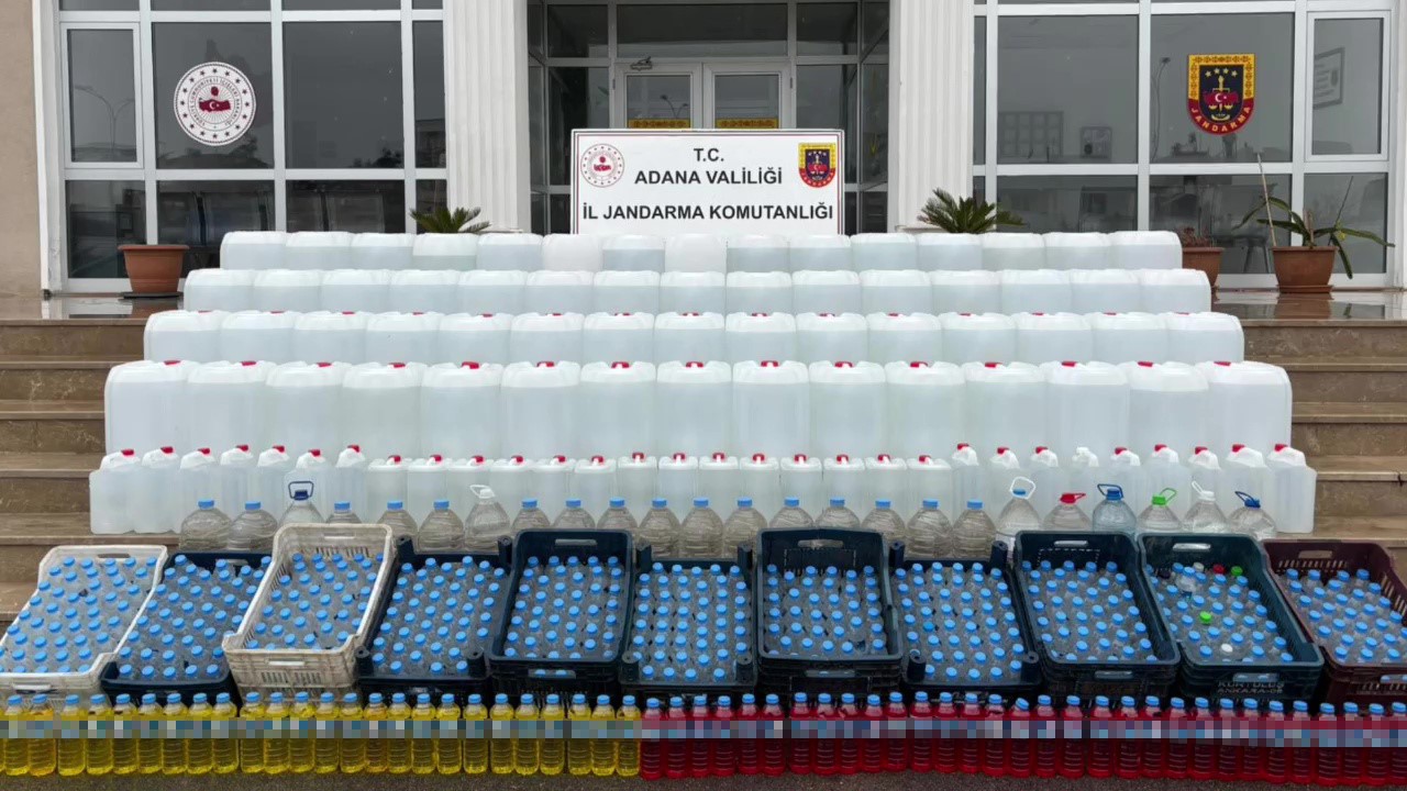 adanada 2 bin 495 litre sahte alkol ele gecirildi 0 spAbvRJi