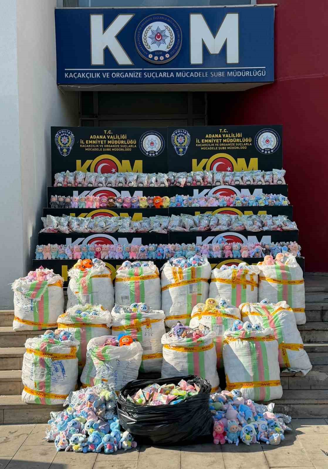 adanada 2 bin 605 gumruk kacagi labubu oyuncak ele gecirildi 0 lDil7twQ