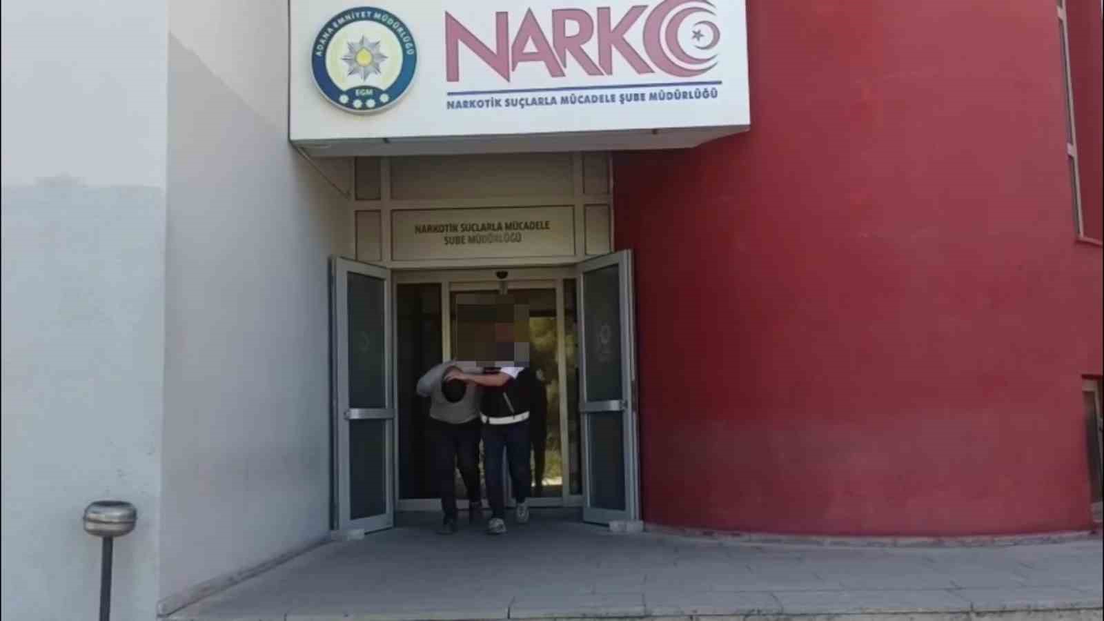 adanada 22 firari uyusturucu saticisi yakalandi 0 lImqchd8