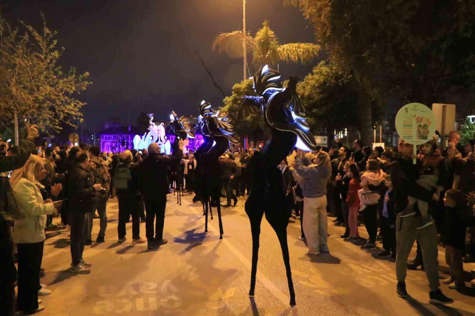 adanada 25inci uluslararasi tiyatro festivali basladi 27 L518qLBj