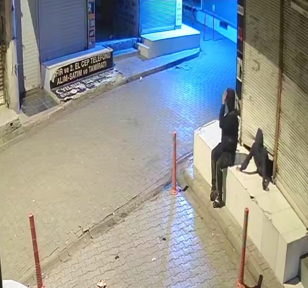adanada 3 kardesin soygunu kamerada 2