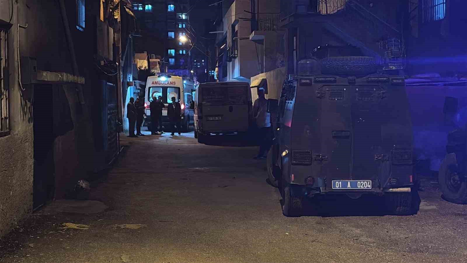 Adana’da 3 katlı binada patlama: 2 ağır yaralı 6 adanada 3 katli binada patlama 2 agir yarali 2 DLbLLyKm