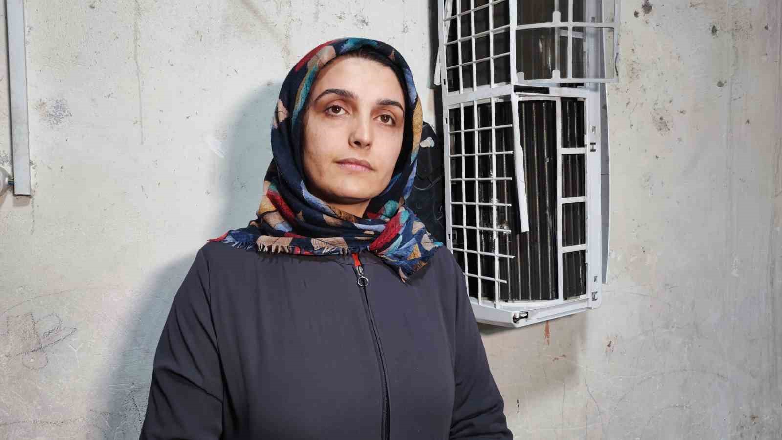 Adana’da 4 çocuk annesinin ’Ölmek istemiyorum’ feryadı: Kocası eşyaları parçaladı 8 adanada 4 cocuk annesinin olmek istemiyorum feryadi kocasi esyalari parcaladi 4