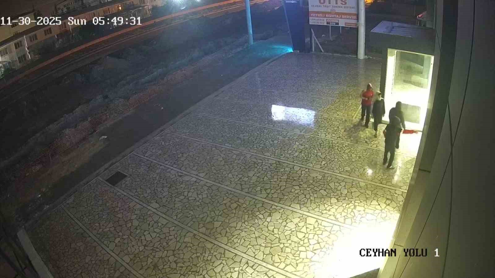 adanada 4 cocuk begendigi 4 motosikleti galeriden caldi 1 1bEprraP