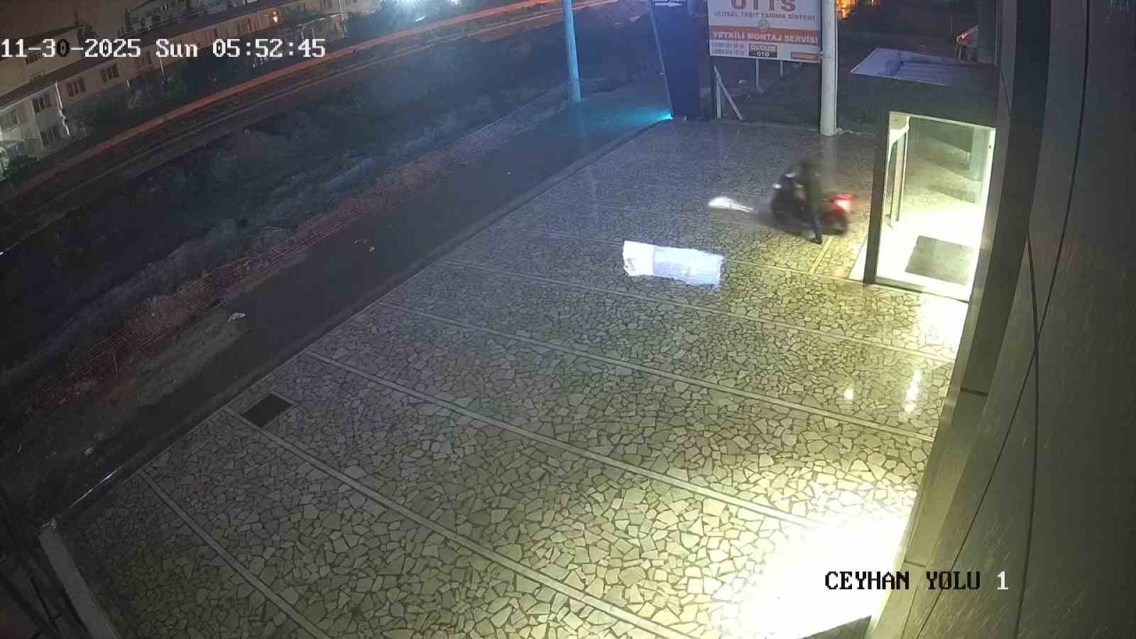 adanada 4 cocuk begendigi 4 motosikleti galeriden caldi 6 hC3vb5GK
