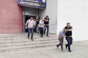 Kazada yaralanan yolcuya esnaftan sandalyeli destek 3 thumbnail