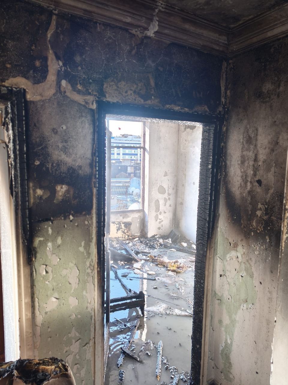 adanada apartmanin 6 katinda cikan yangin sonduruldu 1
