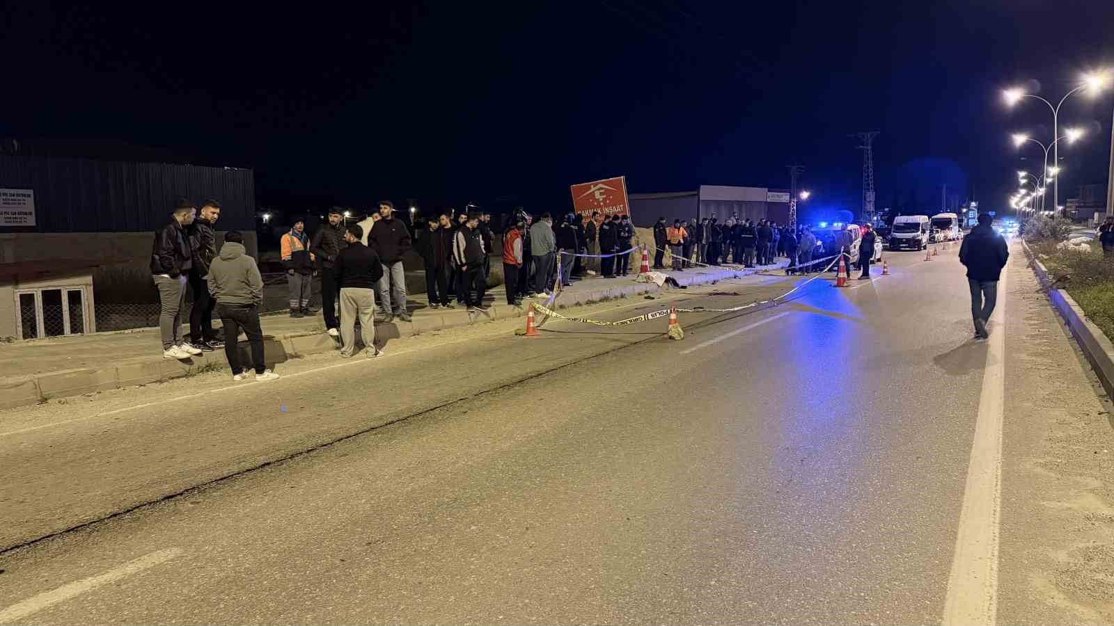 Adana’da belediye otobüsüyle çarpışan motosiklet sürücüsü genç, hayatını kaybetti 4 adanada belediye otobusuyle carpisan motosiklet surucusu genc hayatini kaybetti 0