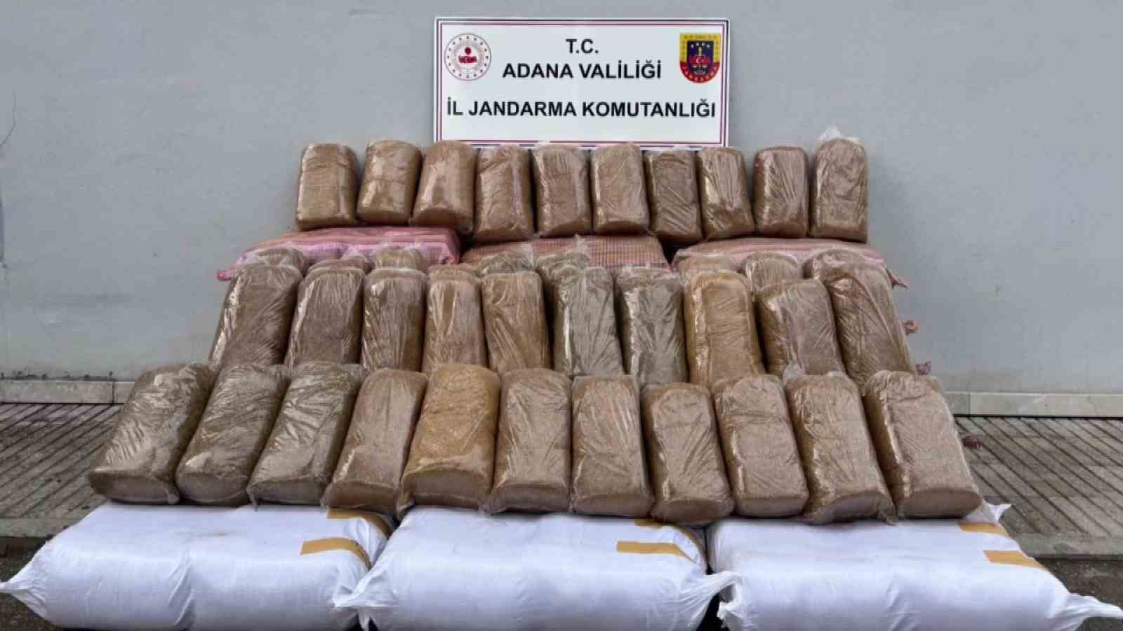 adanada bin 140 kilogram kacak tutun ele gecirildi 0 mhKjJ7Sn