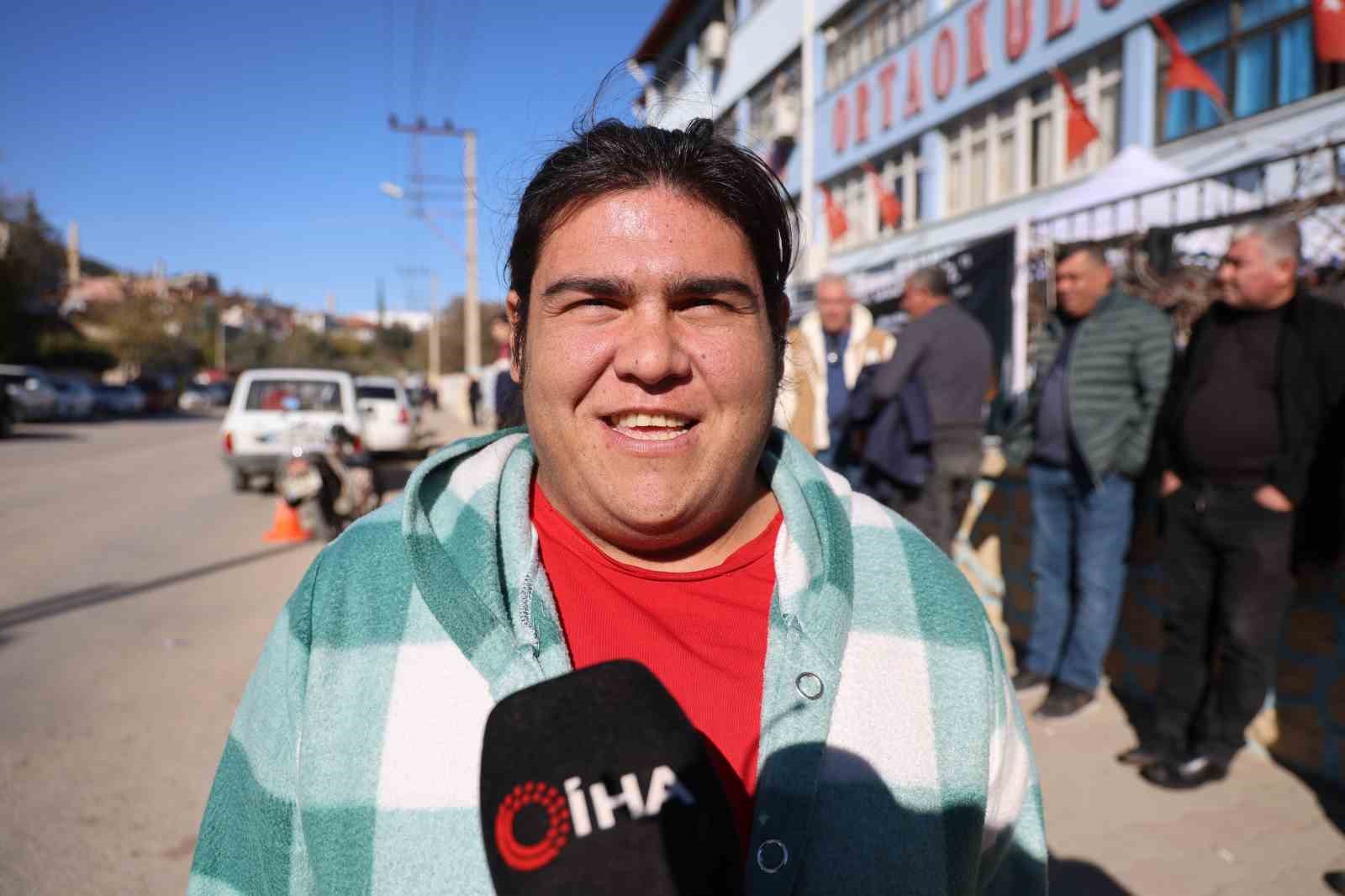 Adana’da bir mahallede seçim heyecanı 7 adanada bir mahallede secim heyecani 3