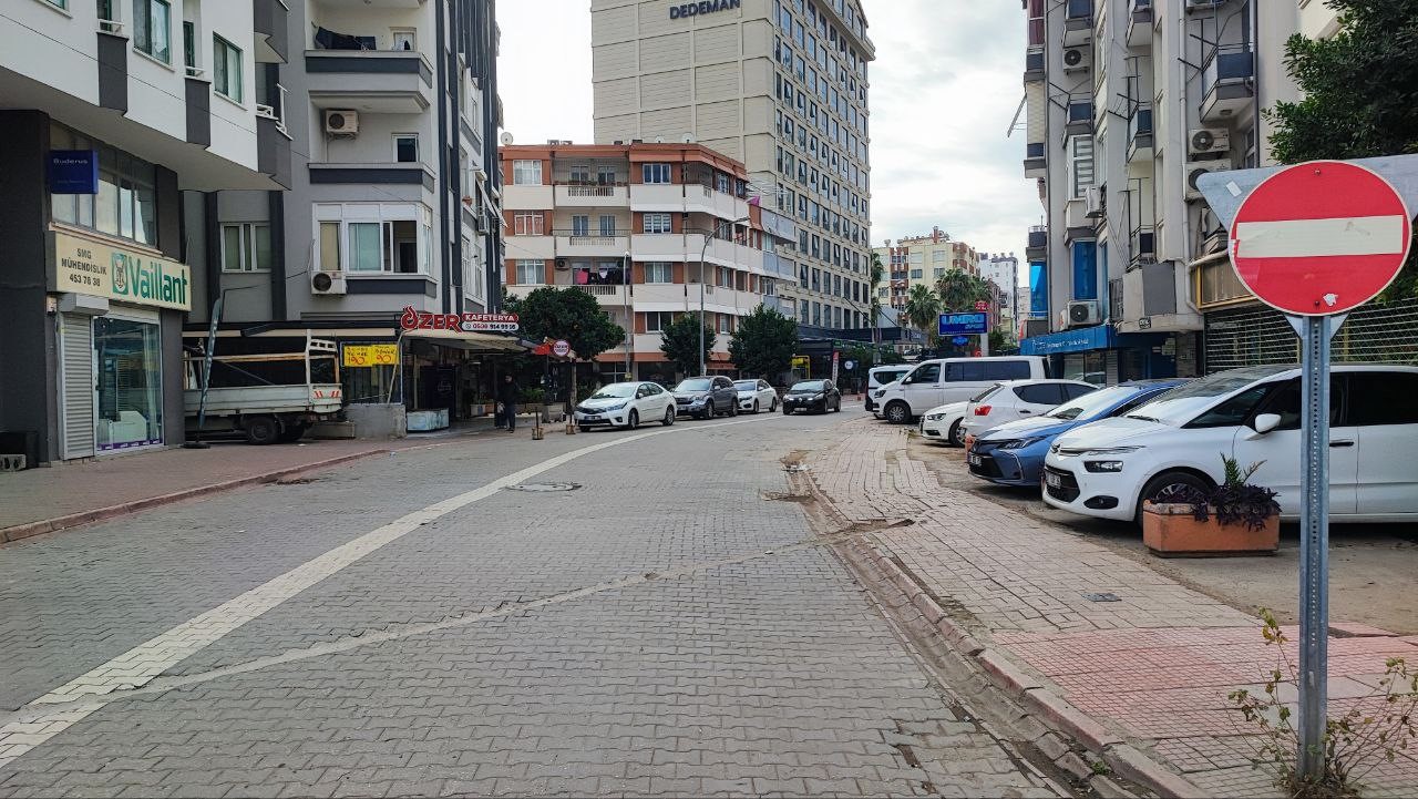 adanada bu kez soguk nedeniyle sokaklar bos kaldi 0 nFlcElb4
