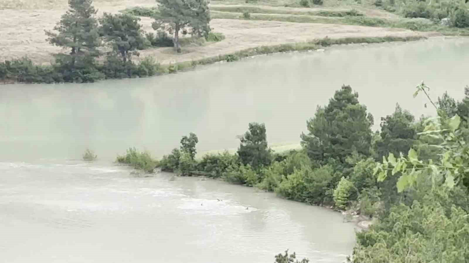 Adana’da çayda kaybolan Ömer 16 gündür aranıyor 6 adanada cayda kaybolan omer 16 gundur araniyor 2 OL2J8YTj